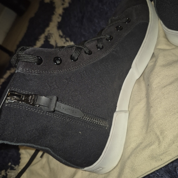 Louis Vuitton black suede high toos - Picture 1 of 10